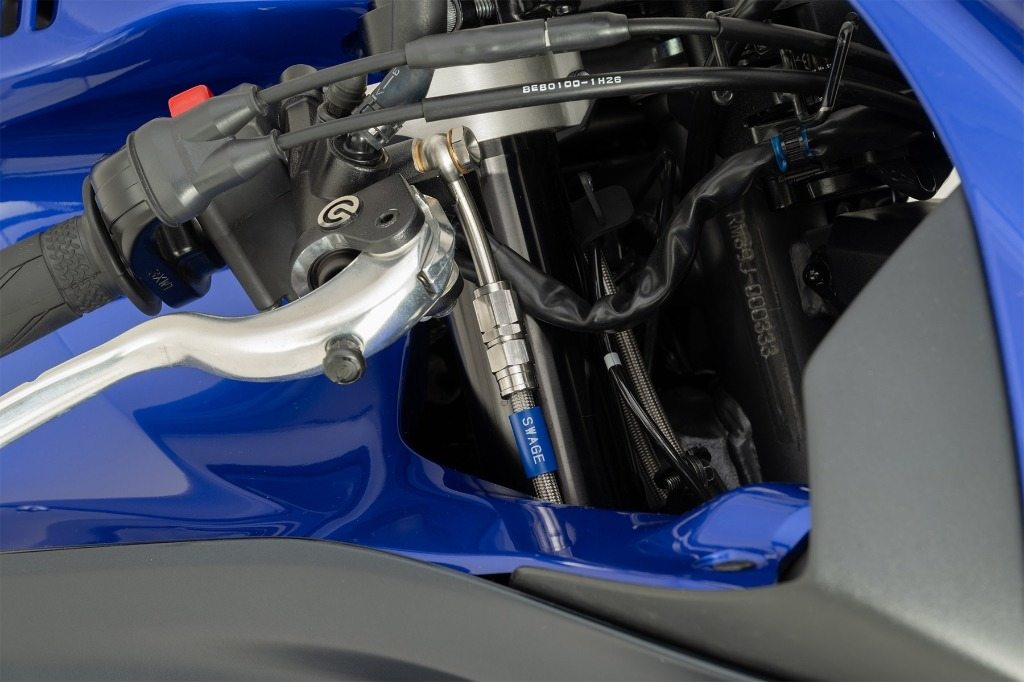 SWAGE-LINE スウェッジライン プロ フロント ブレーキホースキット YZF-R7 YAMAHA ヤマハ ブレーキホース・クラッチホース ブレーキ ホースカラー：クリア / フィッティングカラー：ステンレスブラック 2
