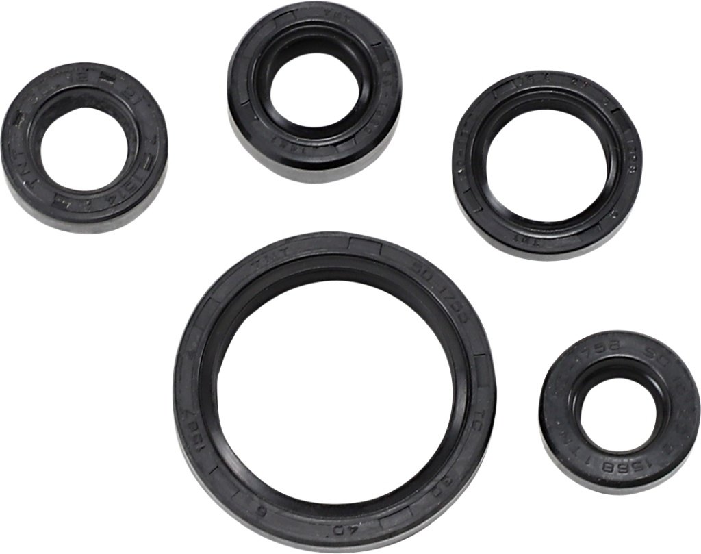 ■商品概要オイルシール セット適用：エンジン商品名：シール キット使用シチュエーション：オフロードタイプ：オイル入数：キットメーカー品番：09351149■詳細説明Includes every seal in a engine including crank shaft sealsDoes not include valve stem sealMade in the USA■注意点※輸入品のため、説明書が付属する場合、外国語の説明書となります。※メーカー都合により商品の仕様変更がある場合がございます。ご了承ください。　※画像はイメージです。■適合車種DR-Z 125 L&ensp;DR-Z 125 L 年式: 18-21DR-Z 125&ensp;DR-Z 125 年式: 18-20DR 200 S&ensp;DR 200 S 年式: 18-19