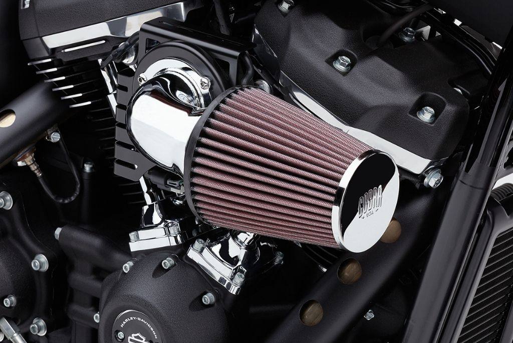 COBRA コブラ Cone Air Intake Softail Street Bob FXBB Standard FXST Fat FXFB Breakout 114 FXBRS Heritage Classic FLHC Slim FLSL Boy FLFBS FLHCS Low Rider ST FXLRST FXLR Sport Glide FLSB FLFB FXBR S FXLRS Deluxe FLDE FXFBS FXDR 吸気関連 エンジン