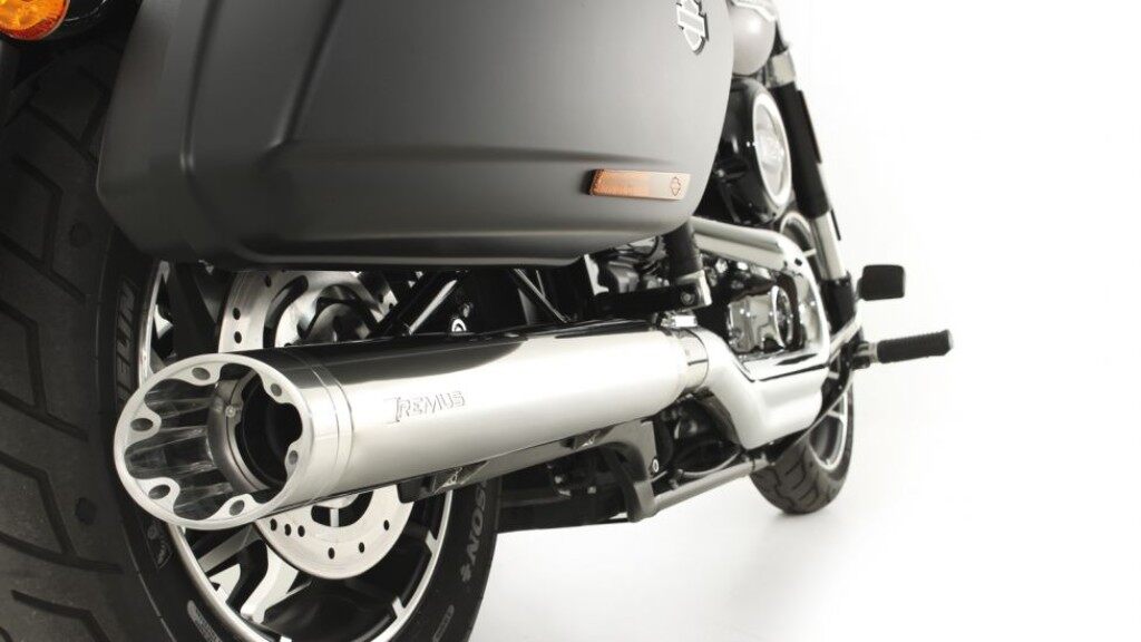 REMUS レムス 1x CUSTOM スリップオンマフラー2本出し EC認証無し Φ 102 mm Softail，ST1 Euro 4，Milwaukee - Eight Sport Glide 107 FLSB HARLEY-DAVIDSON ハーレーダビッドソン スリップオンマフラー マフラー