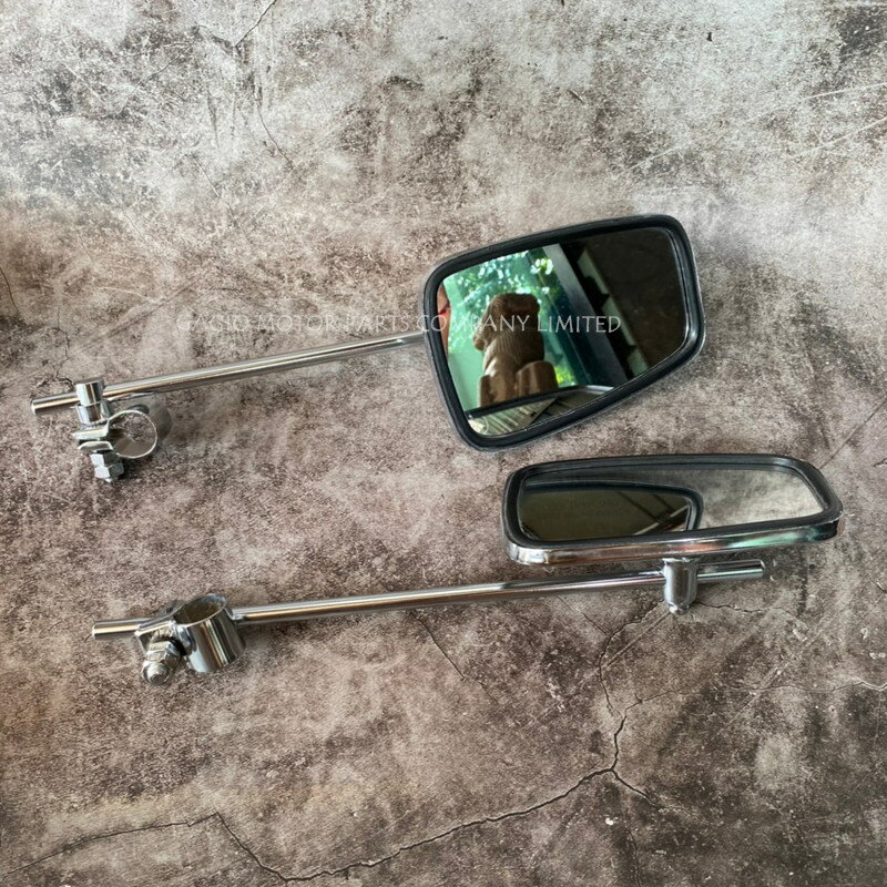 ■詳細説明Square silver shaped handle， silver stalk， suitable for motorcycle，vintage style， classic cafes， Retro Cafe. Other HD numbers are madefrom chrome plated alloy， strong， durable.Style：Square glass color：chromematerialGlass leaves：alloyStem：alloyLens：Normal glass leaf size (width x u)：12.70x10.16 cm. Stalksize：25.21 cmSpecial characteristics：Not more than 25 mm straps in thepackaging：1 pair of round silver strap mirrors■注意点※Please note＊ this is a universal product. It may require someskill and tools for installation.※取扱説明書が付属する場合は外国語となります。※輸入商材の為、納期が遅れる場合がございます。あらかじめご了承ください。※画像には他の商品が含まれている場合があります。※メーカー都合により商品の仕様変更がある場合がございます。ご了承ください。　※画像はイメージです。■適合車種&ensp;&ensp;&ensp;備考: 汎用