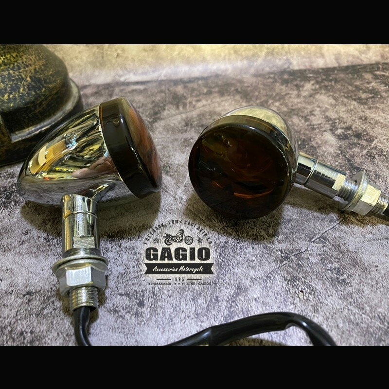■詳細説明Turning lights For a vintage style motorcycle， other Rorerocafes，other HD numbers. Use 12V standard lights. Consumes lesspower. Thematerial is a strong alloy.details1. Material：alloy2. Color：chromium3. Lens color：skull orange4. Voltage：12V5. Product size-Size：4×6 cm-Leg size：4 cm■注意点※Please note＊ this is a universal product. It may require someskilland tools for installation.※取扱説明書が付属する場合は外国語となります。※輸入商材の為、納期が遅れる場合がございます。あらかじめご了承ください。※メーカー都合により商品の仕様変更がある場合がございます。ご了承ください。　※画像はイメージです。■適合車種&ensp;&ensp;&ensp;備考: 汎用