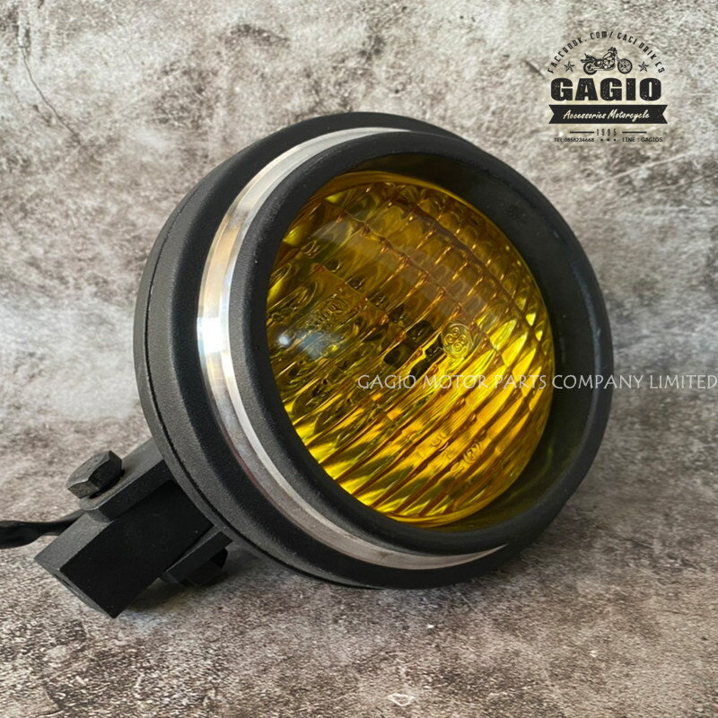 ■納期状況をご確認ください■詳細説明5 -inch round headlights， cape， yellow lenses， with sieve， suitable for motorcycle， classic， classic cafes， other HD numbers. The lamp is made of strong alloy， durable， glass lenses， can change to LED lamps to help increase the brightness.1. Material：alloy2. Lens material：glass3. Color：Black4. Lens color：yellow5. Voltage：12V6. Lamp size (width x Height x thick)：13x13x12.5 cm7. Fire level：High， low，■注意点※Please note＊ this is a universal product. It may require some skill and tools for installation.※取扱説明書が付属する場合は外国語となります。※輸入商材の為、納期が遅れる場合がございます。あらかじめご了承ください。※メーカー都合により商品の仕様変更がある場合がございます。ご了承ください。　※画像はイメージです。■適合車種&ensp; &ensp;&ensp;備考: 汎用■商品番号B012