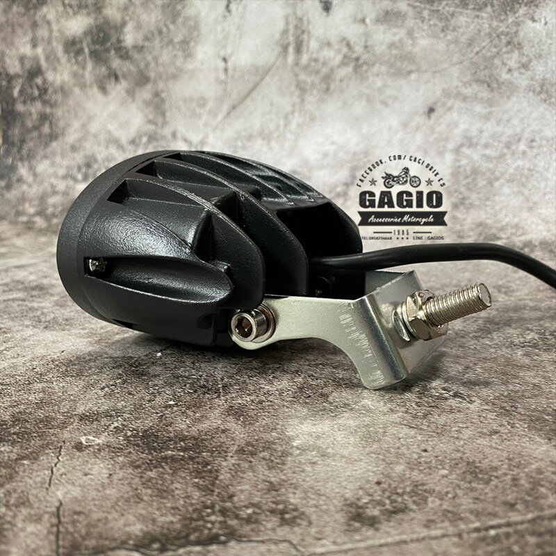 GAGIO MOTOR PARTS ガジオモーターパーツ Oval-shaped spotlight is a round clear lens. フォグランプ..