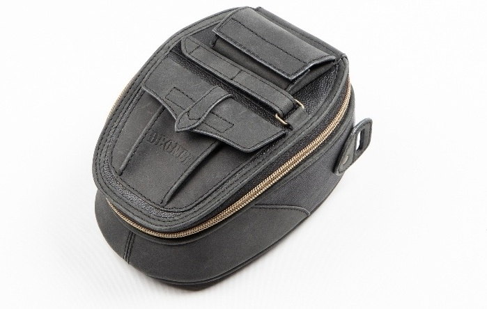 DEGNER デグナー レザーマグネットタンクバッグ／LEATHER MAGNET TANK BAG