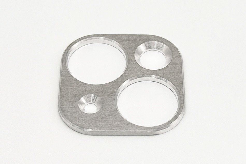 GILD design ギルドデザイン レンズガード スクエア iPhone15／15 Plus その他スマートフォングッズ 電子機器類