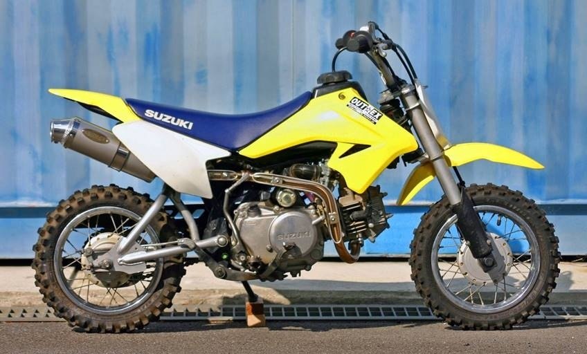 Bill’s Pipes マフラー スズキ DR-Z50 用 マフラー 楽天市場】drz マフラーの通販
