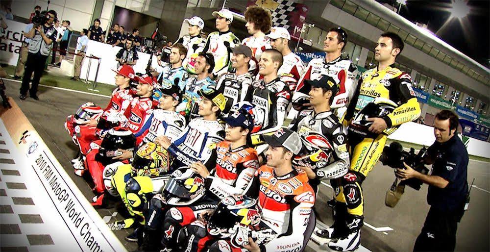 ウェビック 楽天市場店のウィック・ビジュアル・ビューロウ GRAND PRIX 2010 総集編 DVD・ブルーレイ DVD・書籍・カタログ｜アングル2
