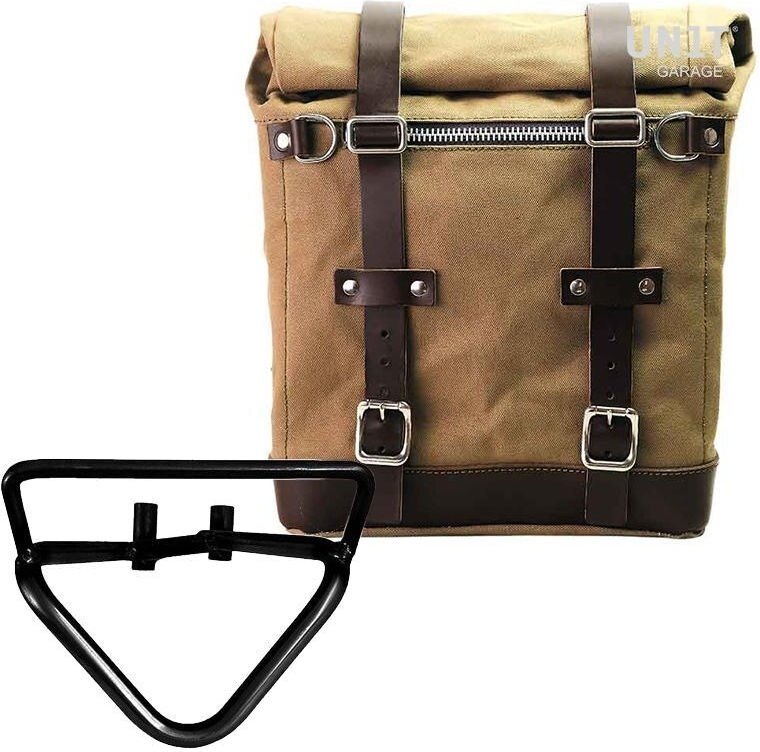 ■詳細説明Article Number：U201-3004DXSide pannier with Right subframeScram side pannier， extendable from 22 to 30 liters handmadeinItaly in sturdy waterproof cotton of the highest quality.Derived from our classic U001 side pannier， but it is muchlargerand has a removable core in rigid material so the bag keepsitsshape even when empty. With attention to the smallest detailswith3 mm leather finishes， simple and pure like the materialswithwhich it was built. It quickly attaches to our side pannierframewith the quick release system， already included and mounted ontheback of the bag. The quick release is equipped with a lockforlocking on the frame itself. It is big enough to fit a jethelmetinside， and is equipped with a large front pocket withzipaccessible from the outside. To open it it is not necessarytoremove the front buckles but just move them to the side， in averyfast and practical way. To protect and organize your luggage，werecommend using the 18L Khali light multipurpose bag insideColours：Beige canvas with brown leather trimGreen canvas with brown leather trimBlack canvas with brown leather trimBlack canvas with black leather trimHeight 35 cm， extendable in height up to 50 cm， width 32 cm，depth20 cm22L - 30L1，90 kgRight Frame made of steel treated with a matt black epoxy.It is mounted on the right side of the bike. Specially designedtointegrate seamlessly with the rest of the bike. Ready to hostourquick release system， beautiful and minimal even when the bagisnot mounted. It comes complete with screws and can bemountedeasily on the bike in the original configuration， with orwithoutpassenger frame. All accessories are compatible with eachotherexcept when specified otherwise. It can be used comfortablywiththe passenger on board.In order to offer you the best we constantly improve ourproductdetails. The images may refer to a previous version.■注意点※取扱説明書が付属する場合は、外国語となります。※輸入商材の為、納期が遅れる場合がございます。あらかじめご了承ください。※メーカー都合により商品の仕様変更がある場合がございます。ご了承ください。　※画像はイメージです。