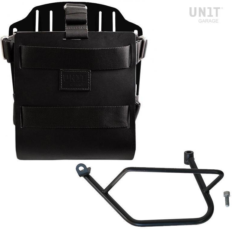 ■詳細説明Article Number：U085-U000-1021SXCarrying system in aluminum with adjustable leather front，QuickRelease System and Left frame.Carrying system in aluminum complete with adjustable leatherfront.It quickly attaches to our bag holder frames with the quickreleasesystem cod.U000 already included and mounted on the back oftheplate ， which is equipped with a lock for locking on theframeitself. The plate creates a flat mounting surface on the sideofthe bike， this will allow the transport of unattached bags orotherobjects， such as sleeping bags， jackets etc. The front flap，withattention to the smallest details with 3 mm leather finishes，canbe adjusted using the supplied sliders and can be removedveryquickly from the plate.Left Frame made of steel treated with a matt black epoxy.It is mounted on the left side of the bike. Specially designedtointegrate seamlessly with the rest of the bike. Ready to hostourquick release system， beautiful and minimal even when the bagisnot mounted. It comes complete with screws and can bemountedeasily on the bike in the original configuration， with orwithoutpassenger frame. All accessories are compatible with eachotherexcept when specified otherwise. It can be used comfortablywiththe passenger on board.NB： Compatible with： Kawasaki Z900RSheight 25 cm， extendable in height up to 50 cm， width 25cmextendable up to 40 cm. depth 5 cm - 25 cm.10L - 20L1，9kgTo offer you the best we are constantly improving our productsindetail. The images may refer to a previous version.■注意点※取扱説明書が付属する場合は、外国語となります。※輸入商材の為、納期が遅れる場合がございます。あらかじめご了承ください。※メーカー都合により商品の仕様変更がある場合がございます。ご了承ください。　※画像はイメージです。