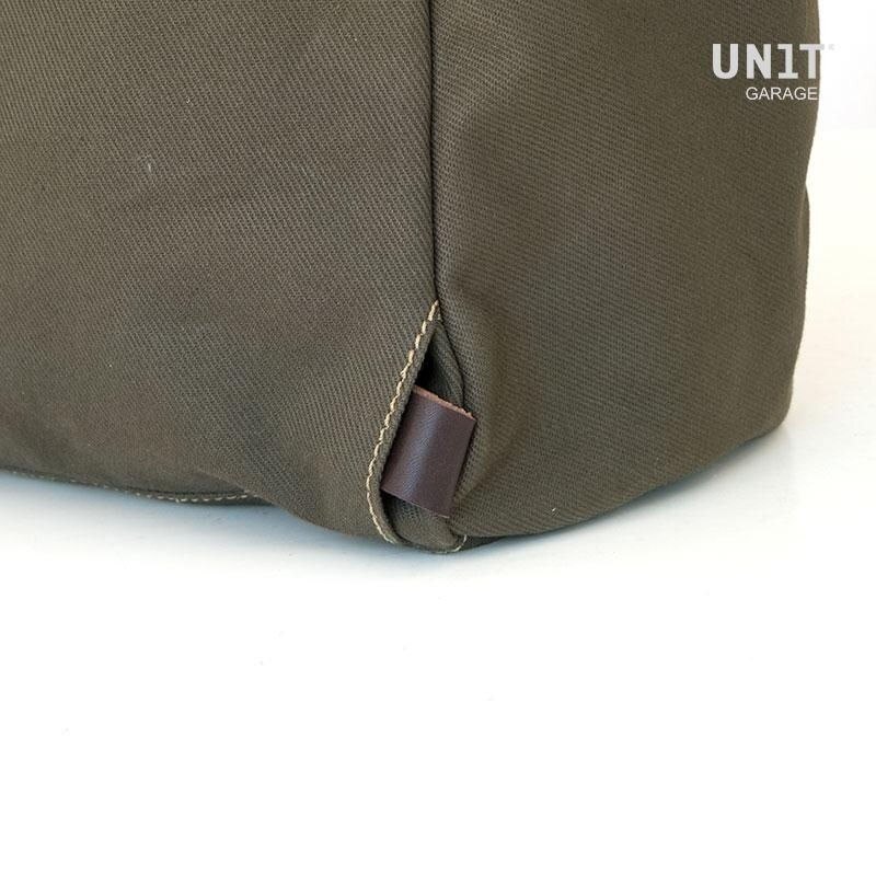 UNIT GARAGE ユニットガレージ Unit Garage Namib 30L Canvas backpack， Green/Br...