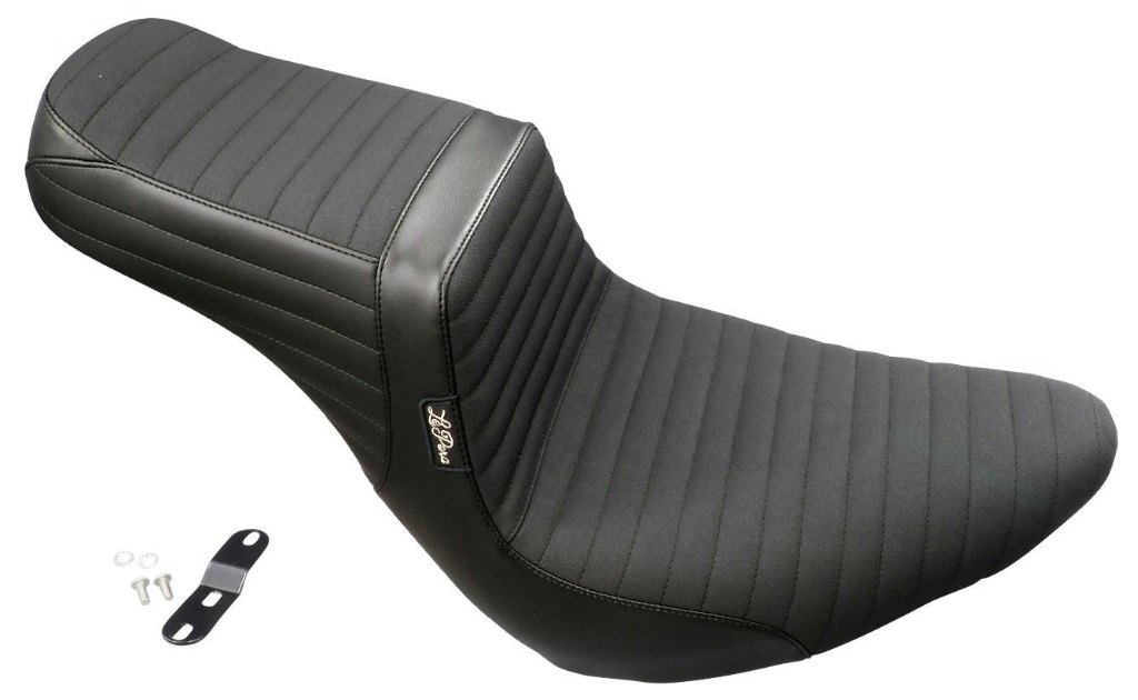 LePera ラペラ テールウィップシート FXLRローライダー FXLRSローライダー FXLRSTローライダー FLSBスポーツグライド HARLEY-DAVIDSON ハーレーダビッドソン シート シート関連 外装 タイプ：横タックロール(グリップ素材)(LYR-580PTGP)