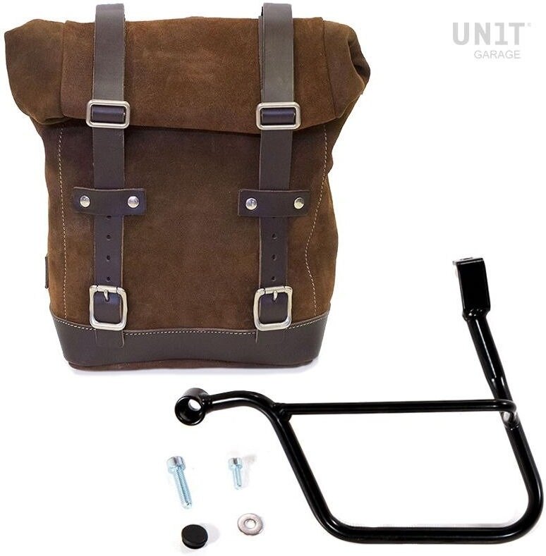 ■詳細説明Article Number：U002-1013SXSide pannier with Left subframeSide pannier made by hand in Italy in top quality ruggedsplitleather treated with wax to make it waterproof.Simple and pure with beautiful details in 3mm thick leather trim.Itattaches easily to our sub frame with the quick releasesystemCod.U000 already installed on the back of the bags. Withtheincluded key the quick release system can be closed， lockingthebag to the frame. It is big enough to easily fit a 15' laptop，andis equipped with a large zipped pocket on the front for easyaccessto your phone and documents.Colours：Moss Grey waterproof waxed suede with Brownleathertrim.Colorado Brown waterproof waxed suede with brown leather trim.Jet Black waterproof waxed suede with Black leather trim.height 32 cm， extendable in height up to 45 cm， width 24 cm depth13cm.10L - 14L2，65kgFrame made of steel treated with a matt black epoxy.It is mounted on the left side of the bike. Specially designedtointegrate seamlessly with the rest of the bike. Ready to hostourquick release system， beautiful and minimal even when the bagisnot mounted. It comes complete with screws and can bemountedeasily on the bike in the original configuration， with orwithoutpassenger frame. All accessories are compatible with eachotherexcept when specified otherwise.NB： Compatible with： Street Cup 900， Street Scrambler 900(2017until now).It can be used comfortably with the passenger on board.In order to offer you the best we constantly improve ourproductdetails. The images may refer to a previous version.■注意点※取扱説明書が付属する場合は、外国語となります。※輸入商材の為、納期が遅れる場合がございます。あらかじめご了承ください。※メーカー都合により商品の仕様変更がある場合がございます。ご了承ください。　※画像はイメージです。