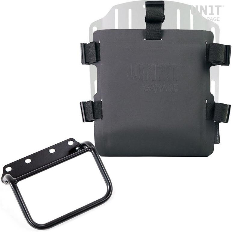■詳細説明Article Number：UG007-U000-1008Carrying system in aluminum with adjustable Hypalon front andQuickRelease System.Carrying system in aluminum complete with adjustable Hypalonfront.It quickly attaches to our pannier sub frames with thequickrelease system cod.U000 already included and mounted on theback ofthe plate. With the included key the quick release systemcan beclosed， locking the carrying system to the frame. The platecreatesa flat mounting surface on the side of the bike， this willallowthe transport of various types of bags and other objects， suchassleeping bags， jackets etc. The front flap in Hypalon canbeadjusted using the supplied sliders and can be removed veryquicklyfrom the plate.Khali： our line of bags designed for your next adventure.Solid，robust and true materials; bags that tell a story. Wewantedtechnical bags but with a very specific style， with attentiontothe smallest details and high-level accessories. Therefore wehaveselected the most resistant materials and the bestaccessoriesavailable： magnetic buckles and fasteners made withpurpose builtmoulds. Beautiful and functional bags with a tone ontone lookcombining refined opaque and semi-gloss textures.The bags are robust and elegant both on and off yourmotorcycle.From Adventure Touring， Dual Sport to a Classicmotorcycle; theresult will be fantastic.- Straps equipped with Velcro system to manage excess- Quick hooks- The quick release system cod.U000 is includedColor： Matt BlackHeight 32 cm， width 31.5 cm.1.5 kgFrame made of steel with a matt black epoxy powder coat.It is mounted on the right side of the bike. Specially designedtointegrate seamlessly with the rest of the bike. Ready to hostourquick release system， beautiful and minimal even when the bagisnot mounted. It comes complete with screws and can bemountedeasily on the bike in the original configuration， with orwithoutpassenger frame. All accessories are compatible with eachotherexcept when specified otherwise. It can be used comfortablywiththe passenger on board.NB： Compatible with all models R80 or R100To offer you the best we are constantly improving our productsindetail. The images may refer to a previous version.■注意点※取扱説明書が付属する場合は、外国語となります。※輸入商材の為、納期が遅れる場合がございます。あらかじめご了承ください。※メーカー都合により商品の仕様変更がある場合がございます。ご了承ください。　※画像はイメージです。