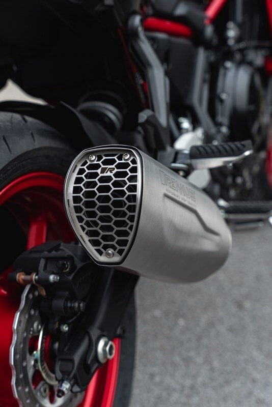 REMUS レムス Slip On Nxt Sport Exhaust，Stainless Black，Connection Tube Without Catalysator スリップオンマフラー マフラー