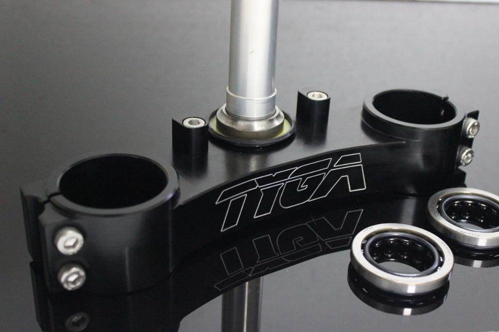 TYGA PERFORMANCE �������ѥե����ޥ� �ȥ�ץ�ĥ꡼ CNC �֥�å� ������� 53mm Top 48mm CBR600RR Forks to fit MC28 NSR250 HONDA �ۥ�� �ȥ�ץ�ĥ꡼�����ƥࡦ��������֥饱�å� �ϥ�ɥ�