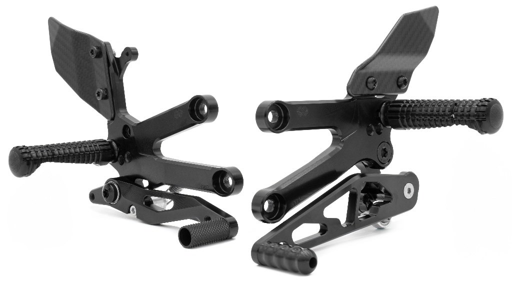 GILLES TOOLING ギルズツーリング アジャスタブル バックステップキット FXR CBR 600 RR HONDA ホンダ バックステップ ステップ 足回り