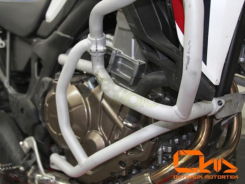 OUTBACKmotortek アウトバックモーターテック エンジンケースガード Africa Twin HONDA ホンダ エンジンガード フレーム 2