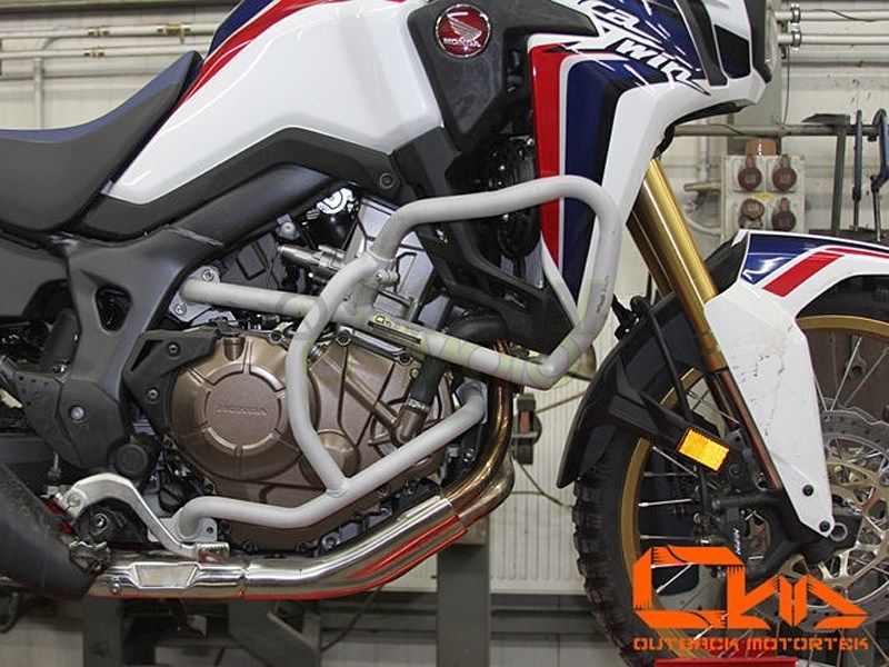 OUTBACKmotortek アウトバックモーターテック エンジンケースガード Africa Twin HONDA ホンダ エンジンガード フレーム 3