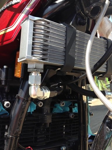 SPEED SHOP ITO スピードショップイトウ Z用上内回しオイルクーラーホース Z用 KAWASAKI カワサキ オイルクーラー 冷却関連 エンジン サイズ：4.5インチ / カラー：黒／シルバーフィッティング