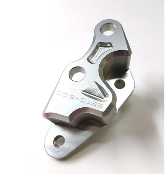DOGHOUSE ドッグハウス Brembo 4P用フロントキャリパーサポート (40mm) GSX-R150 GSX-S150 SUZUKI スズ..