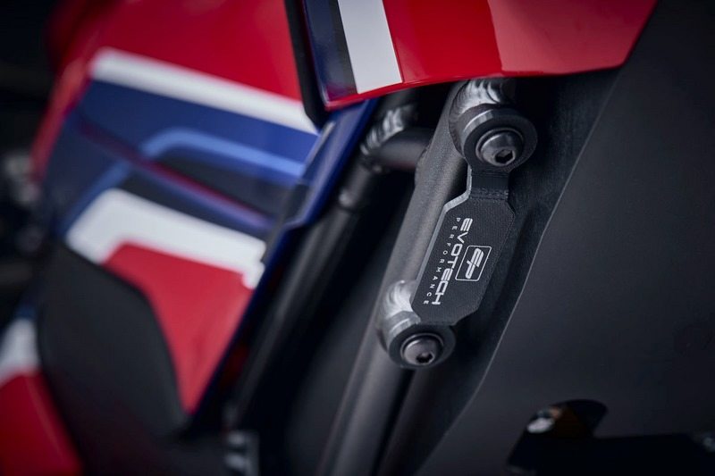 Evotech Performance エボテックパフォーマンス タンデムステックレスキット CBR1000RR-R SP HONDA ホンダ その他タンデムステップオプション・補修部品 ステップ 足回り 2