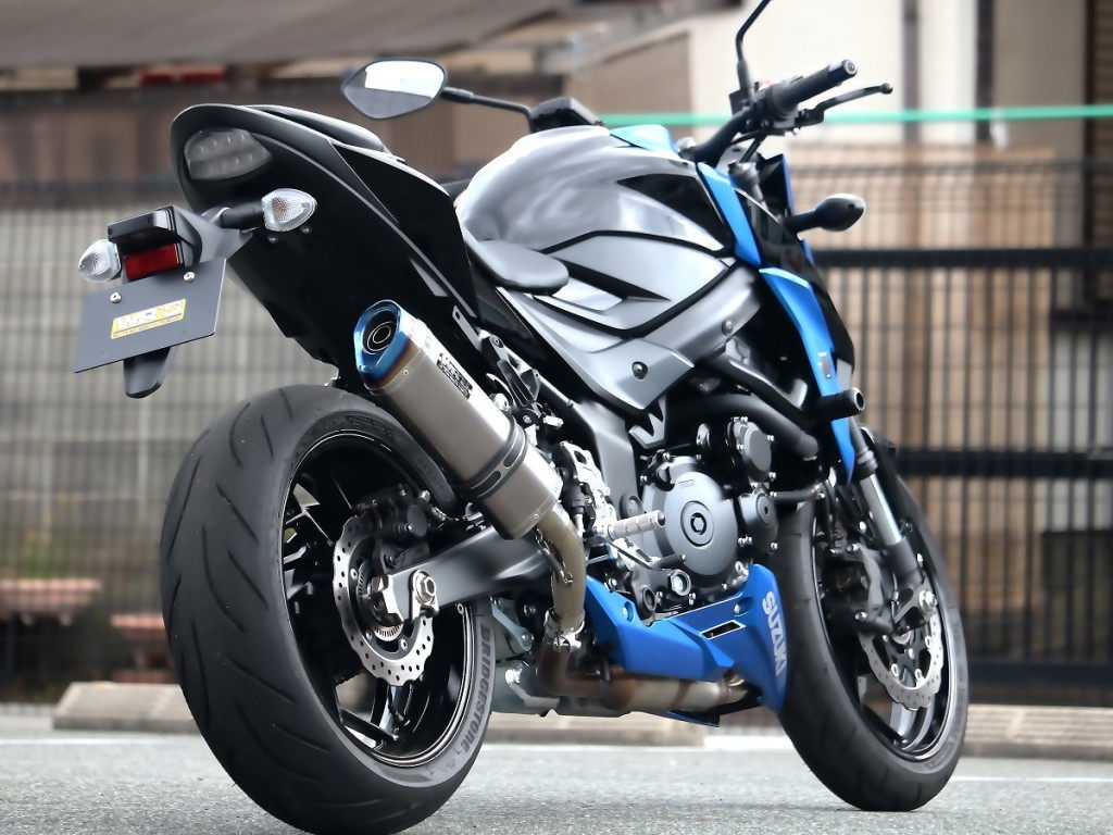 WR’S ダブルアールズ SS-OVALタイプ スリップオンマフラー GSX-S750 SUZUKI スズキ SUZUKI スズキ サイレンサーカラー：ソリッドタイプ