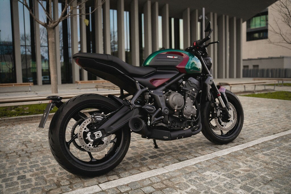 SPARK EXHAUST スパーク マフラー 60’S サイレンサー フルエキゾーストマフラー TRIDENT 660 TIGER SPORT TRIUMPH トライアンフ