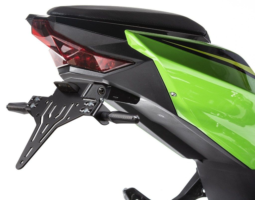 PROTECH プロテック V-SHAPE license plate holder kit including reflector and light Ninja E-1 KAWASAKI カワサキ フェンダーレスキット フェンダー関連 外装