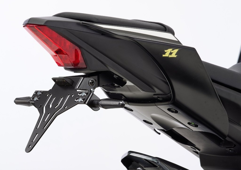 PROTECH プロテック V-SHAPE license plate holder kit including reflector and light YZF-R125 YAMAHA ヤマハ フェンダーレスキット フェンダー関連 外装