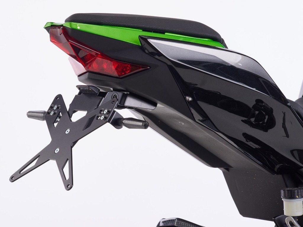 PROTECH プロテック X-SHAPE license plate holder kit including reflector and light ZX-4R SE ZX-4 RR KAWASAKI カワサキ フェンダーレスキット フェンダー関連 外装