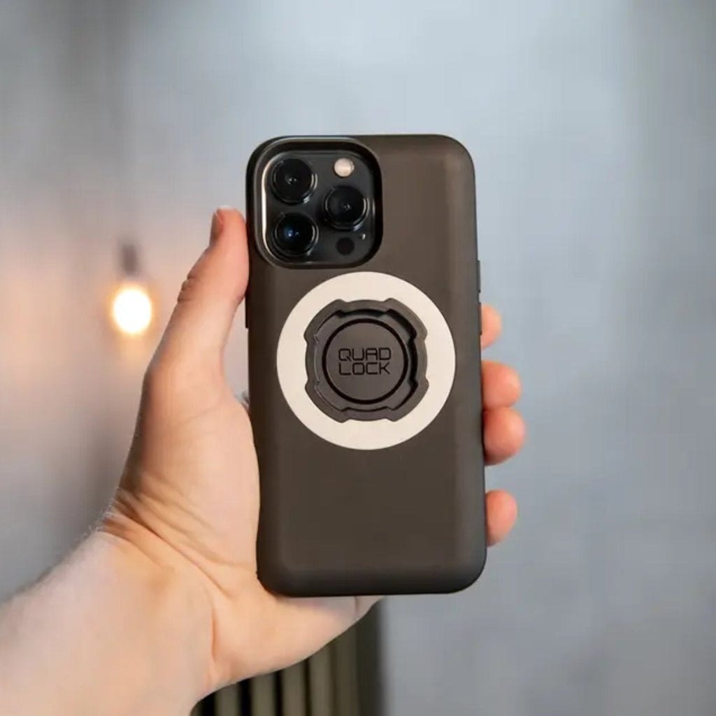 Quad Lock クアッドロック TPU・ポリカーボネイト製 スマホケース MAG対応【iPhone 16用】 スマートフォンケース 電子機器類