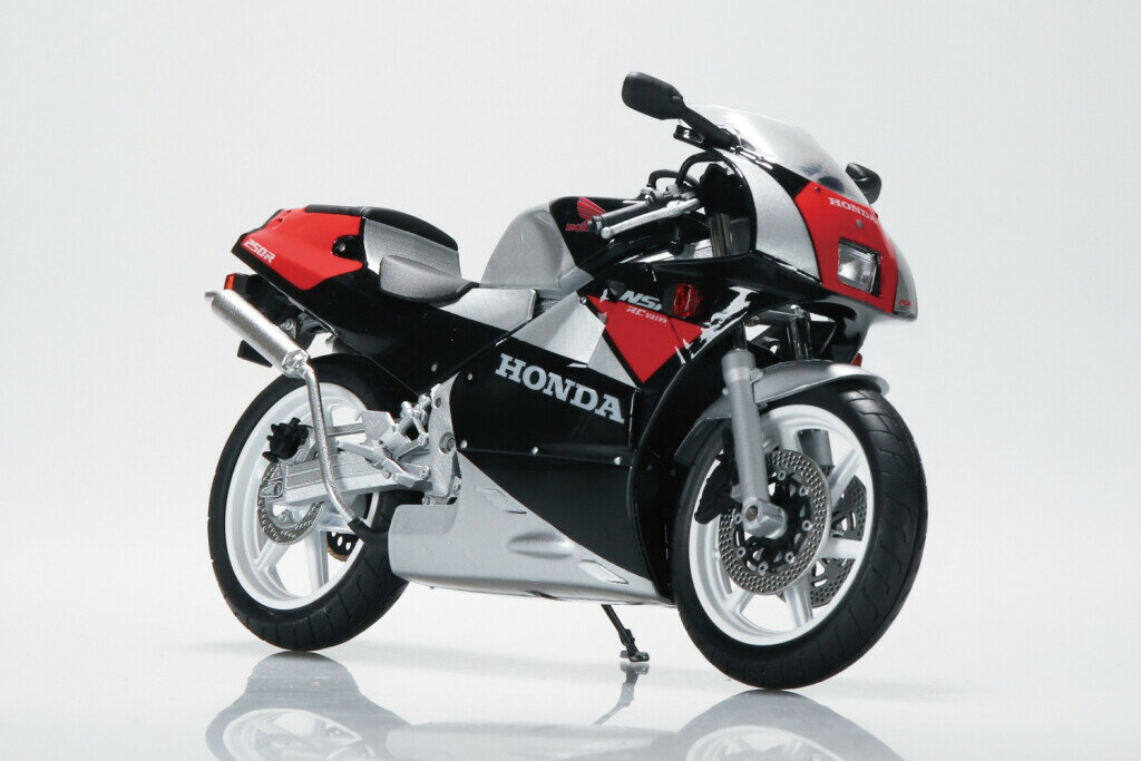 アオシマ 青島文化教材社 SKYNET 1／12完成品バイク Honda NSR250R ’89 ブラック×シードシルバーメタリ..