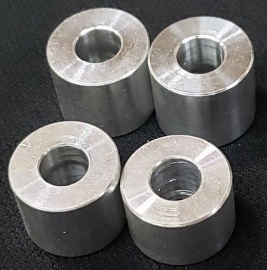 ■商品概要CRF125F ステムスタビライザー用 オプション アルミカラーセットステム上側：外径18mm／内径8.2mm／長さ15mm×2個ステム右下側：外径18mm／内径8.2mm／長さ14mm×1個ステム左下側：外径18mm／内径8.2mm／長さ12mm×1個■注意点※メーカー都合により商品の仕様変更がある場合がございます。ご了承ください。■適合車種CRF125F&ensp;CRF125F