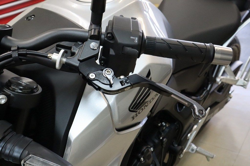 SPEEDRA スピードラ アジャストレバー 可倒延長式 CB750 HORNET HONDA ホンダ ブレーキ・クラッチレバーセット ハンドル周辺パーツ ハンドル レバー本体カラー：マットブラック / アジャスターカラー：マットシルバー / エクステンションカラー：マットチタン 3