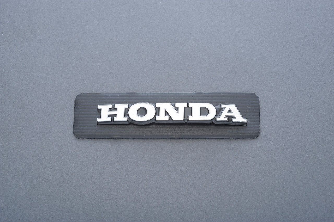 M-TEC中京 エムテック中京 フューエルタンクエンブレム CB750K HONDA ホンダ エンブレム 外装