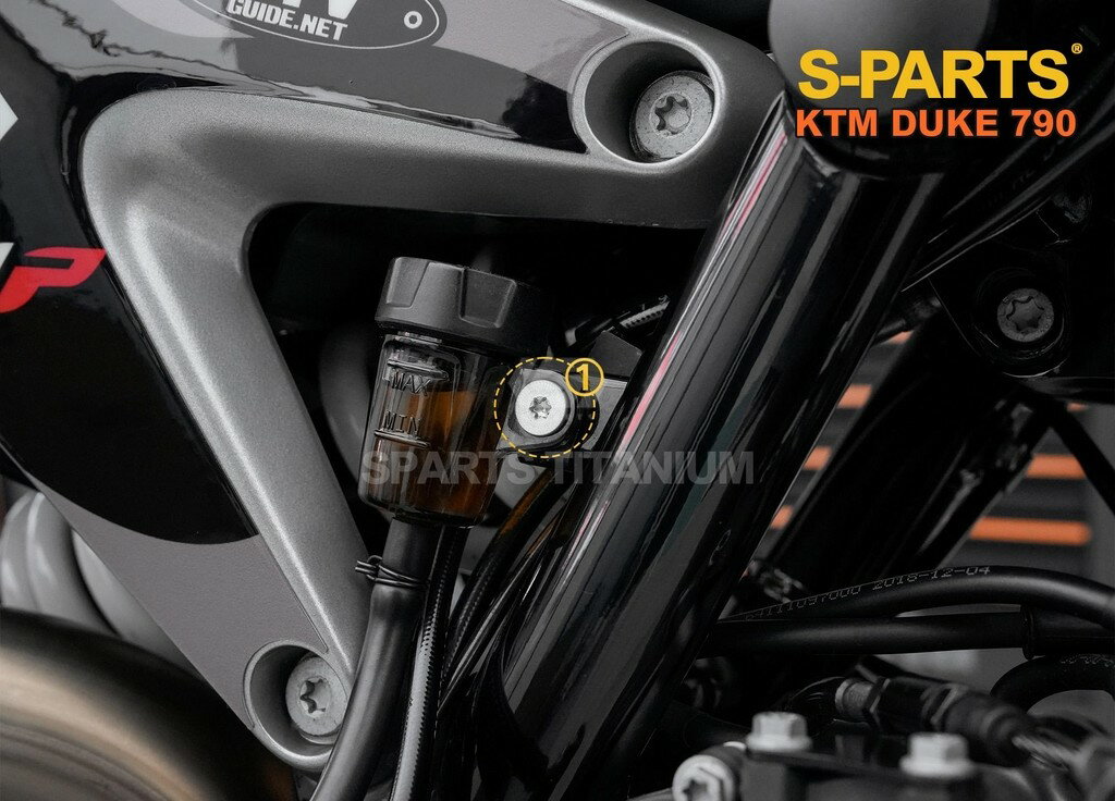 S-PARTS エスパーツ リアブレーキリザーバータンクマウント用チタンボルト 790 DUKE KTM 汎用ボルト・ネジ
