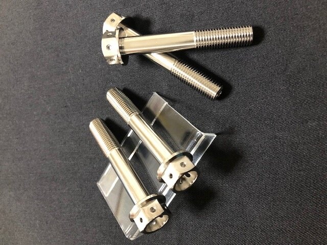 KOOD クード フロントブレーキキャリパーボルト THRUXTON 1200RS TRIUMPH トライアンフ キャリパーボルト・マウントボルト ブレーキ