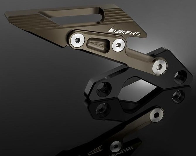 ■商品概要WebikeはBIKERS正規代理店です。■詳細説明Beautiful - fits the bike perfectly.Easy to install with common tools.High quality product - made in Thailand.■注意点※Please note the difference between orange Bikers gold andlightgold on some items in the last picture.※Some items that have a black color option will have asilverbase.※取扱説明書が付属する場合は外国語となります。※輸入商材の為、納期が遅れる場合がございます。あらかじめご了承ください。※画像には他のカラーが含まれている場合があります。※メーカー都合により商品の仕様変更がある場合がございます。ご了承ください。　※画像はイメージです。■適合車種KSR PRO&ensp;KSR PRO
