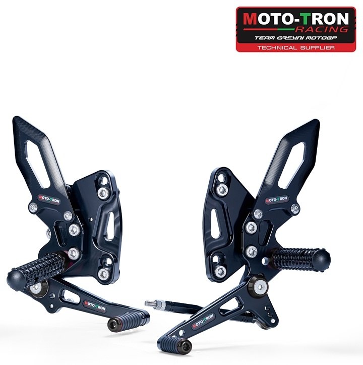 楽天市場】rsv racing バックステップ z1000の通販