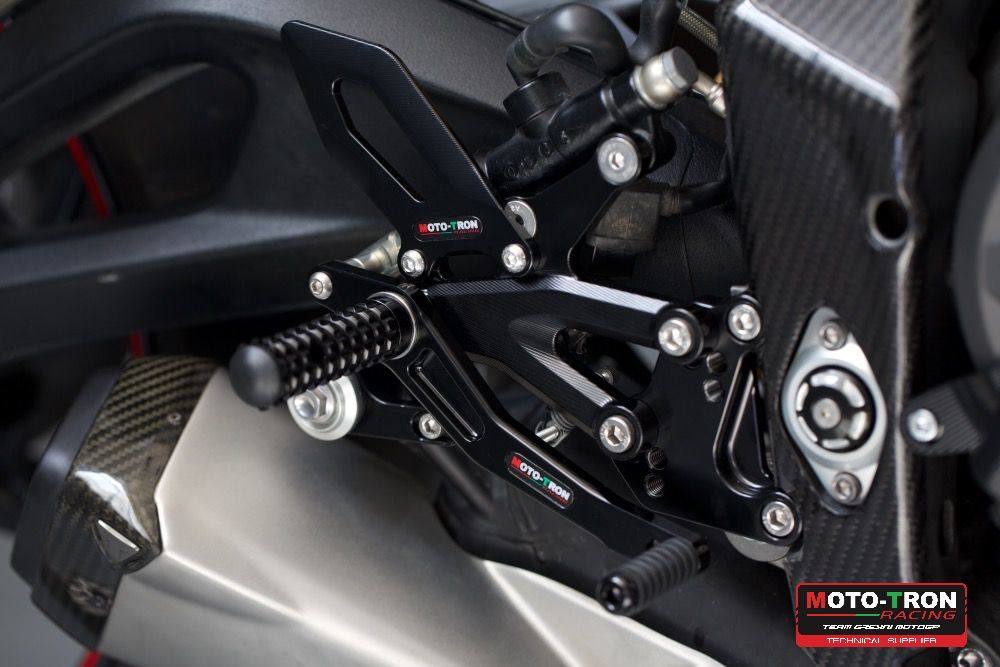 MOTO-TRON RACING モトトロンレーシング バックステップキット STREET TRIPLE 765 RS R TRIUMPH トライアンフ バックステップ ステップ 足回り