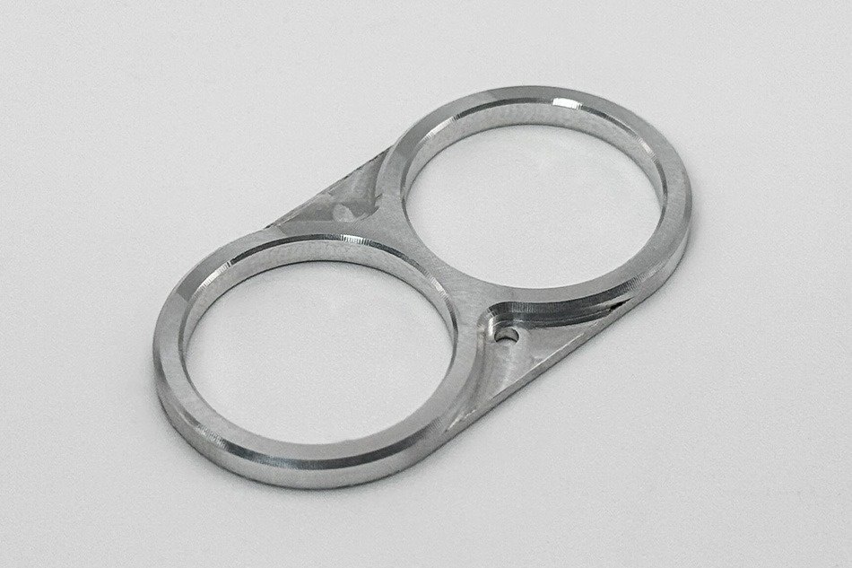 GILD design ギルドデザイン レンズガード オーバル iPhone16／16Plus iPhone16/16Plus その他スマートフォングッズ 電子機器類