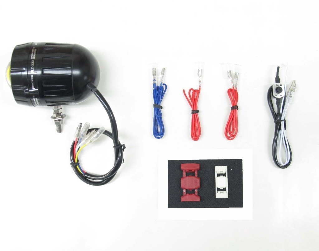 ■商品概要DC12v 28w 6000kメーカー保証2年付日本製■詳細説明車種専用LEDフォグライト。ノーマルLEDヘッドライトの何倍もの明るさで路面を照らす視認性・安全性に優れた増設LEDフォグ！ディマーセンサー搭載！自動減光で昼間はデイライト、夜間走行中は28wフルパワー点灯。別売りのエンジン回転センサーRSE-01併用で夜間の停車時に減光。省電力28w。(減光時5.6w)■注意点【取付けについては保安基準を満たすため、以下の条件のもと取付けてください。】※ヘッドライトの中心より下に装着する事。※照射はヘッドライトの光軸より下である事。※フォグライトだけで同時に3個以上点灯してはいけない。※独立した点灯、消灯できるスイッチを取り付ける事。※取り付け位置は地面から25cm以上80cm以下である事。※二輪自動車等の灯火器及び反射器並びに指示装置の取付装置の技術基準 5.2.3.5.前部霧灯は、左右同数であり、かつ、前面が左右対称である自動車に備えるものにあっては、車両中心面に対して対称の位置に取り付けられたものであること。ただし、前部霧灯を1個備える場合にあっては、この限りでない。※画像には他の商品が含まれております。※メーカー都合により商品の仕様変更がある場合がございます。ご了承ください。■適合車種NMAX125&ensp;NMAX125 年式: 21-24&ensp;&ensp;備考: 8BK-SEG6JNMAX155&ensp;NMAX155 年式: 22-24&ensp;&ensp;備考: 8BK-SG66J