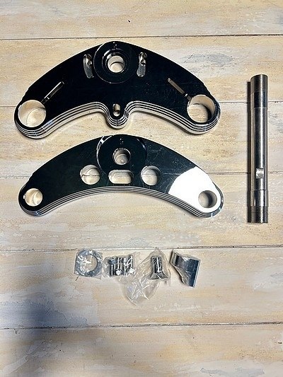 部品屋K&W トリプルツリー HARLEY-DAVIDSON ハーレーダビッドソン トリプルツリー・ステム・アンダーブ..