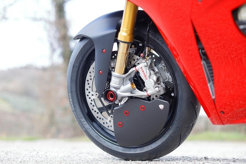 CNC Racing �������̥����졼���� GP������ EVO - �ե���ȥ֥졼����ѥ����ƥ� �����ܥ�ޥå� �����������ס����������� ����