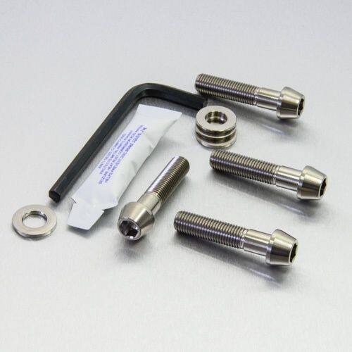 PRO BOLT プロボルト フレームからエンジンマウント ボルト キット Street Triple RX TRIUMPH トライアンフ クランクケースボルト エンジンパーツ エンジン