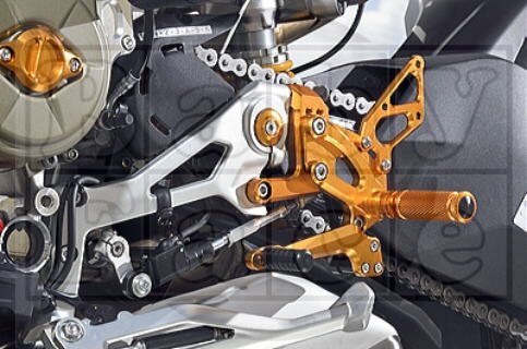 BABYFACE ベビーフェイス パフォーマンスステップキット StreetFighterV4 DUCATI ドゥカティ バックステップ ステップ 足回り