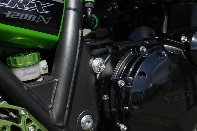 PMC �ԡ����ॷ�� �ե졼��ץ饰 ZRX1200������ KAWASAKI ���掠�� �ե졼��ۡ��륭��å� ����