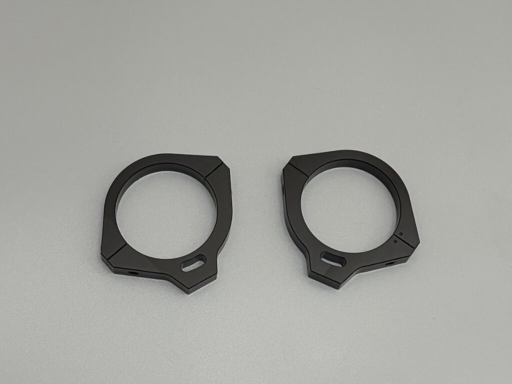 de LIGHT ディライト クランプタイプ ハンドルストッパー Streetfighter V2S V2 DUCATI ドゥカティ ハンドル