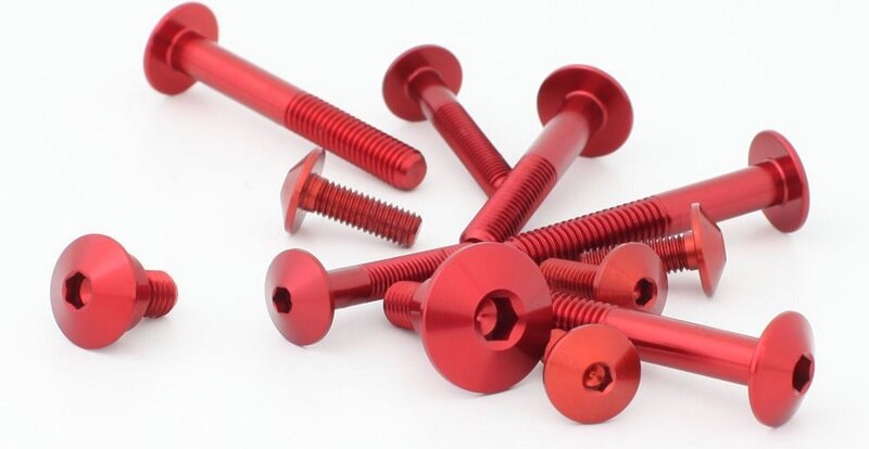 ■詳細説明Fairing bolts kit made of Ergal 7075 T6. This kit includesboltswith the same lenght of the original ones. Unscrew one bolt byoneand change them with the new ones. It is recommended to oilthethread with grease during the assembly.■注意点※取扱説明書が付属する場合は外国語となります。※輸入商材の為、納期が遅れる場合がございます。あらかじめご了承ください。※画像には他の商品が含まれている場合があります。※メーカー都合により商品の仕様変更がある場合がございます。ご了承ください。　※画像はイメージです。